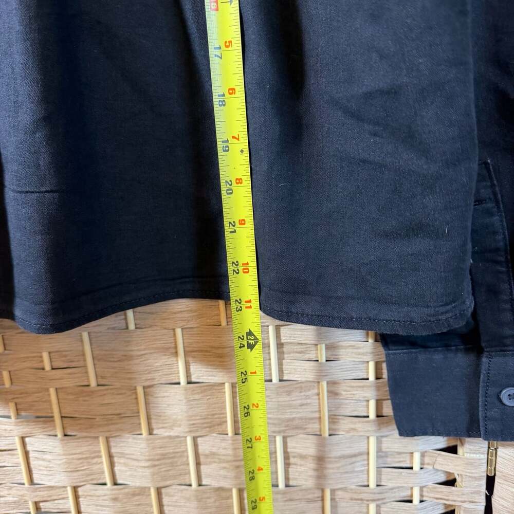 Levi's Long Sleeve Button Up Women Shirt Size M Black Cotton Blend - Picture 9 of 10
